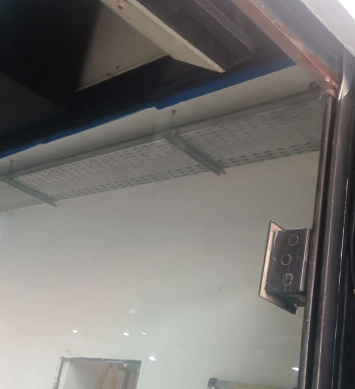 Locales XL - Construcción